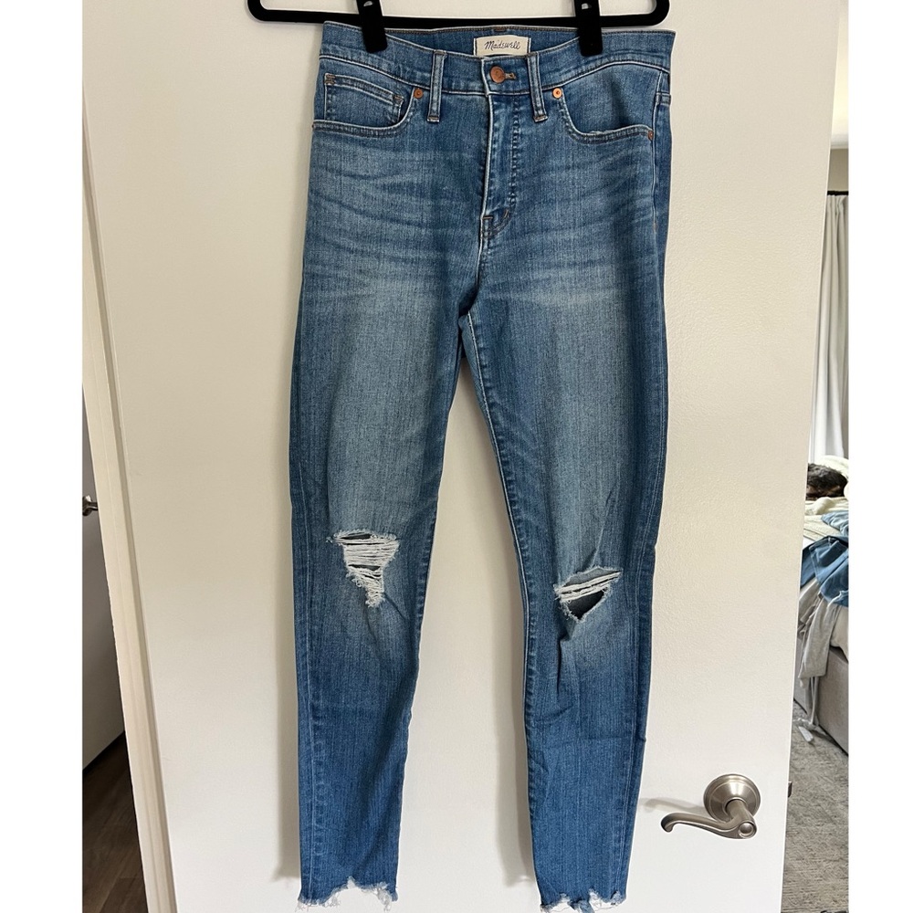 Madewell Tall 9” High Rise Skinny Jean in Frankie Wash: Torn Knee, Size 28T
